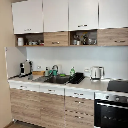 Ivy's Cozy Retreat 2 I Free Parking I Near Kapana * Plovdiv