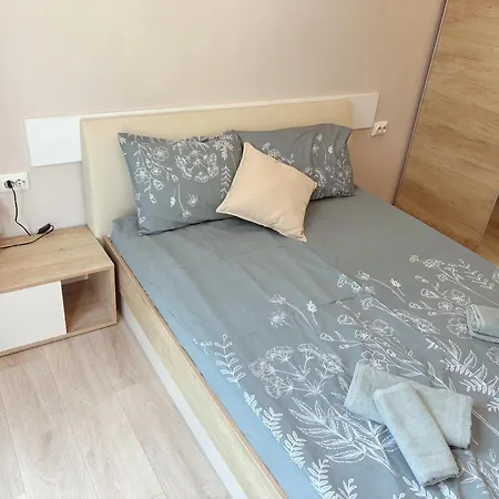 Ivy's Cozy Retreat 2 I Free Parking I Near Kapana Plovdiv
